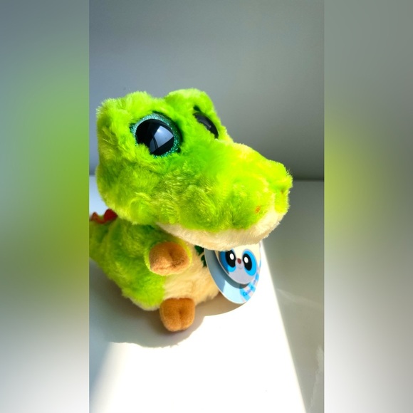 YooHoo & Friends 5” Plush Smilee Alligator with Shamrock - Picture 3 of 6